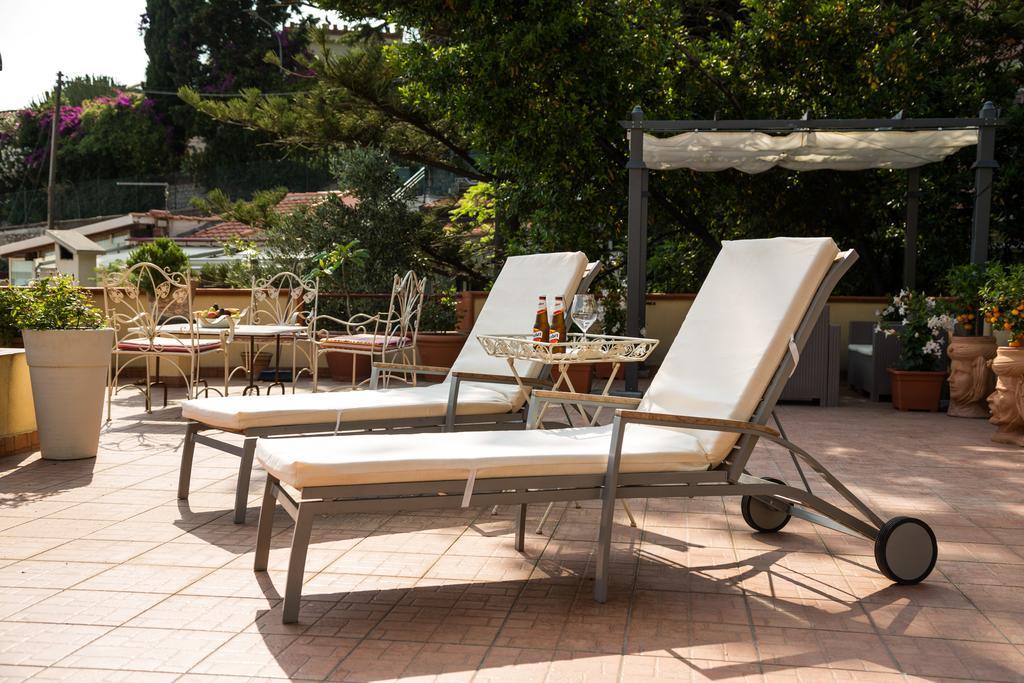 Villa Giannina B&B ตาออร์มินา ภายนอก รูปภาพ